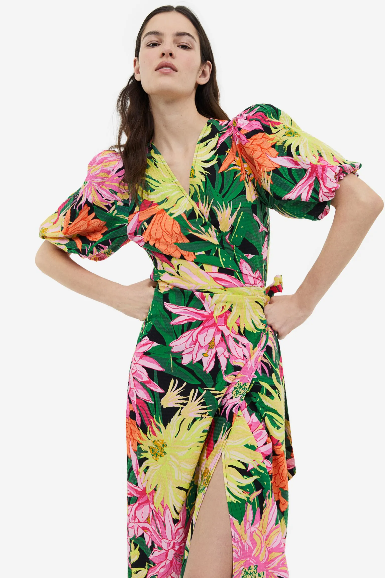 H&M Floral Puff-sleeved Wrap dress, green/multicolor