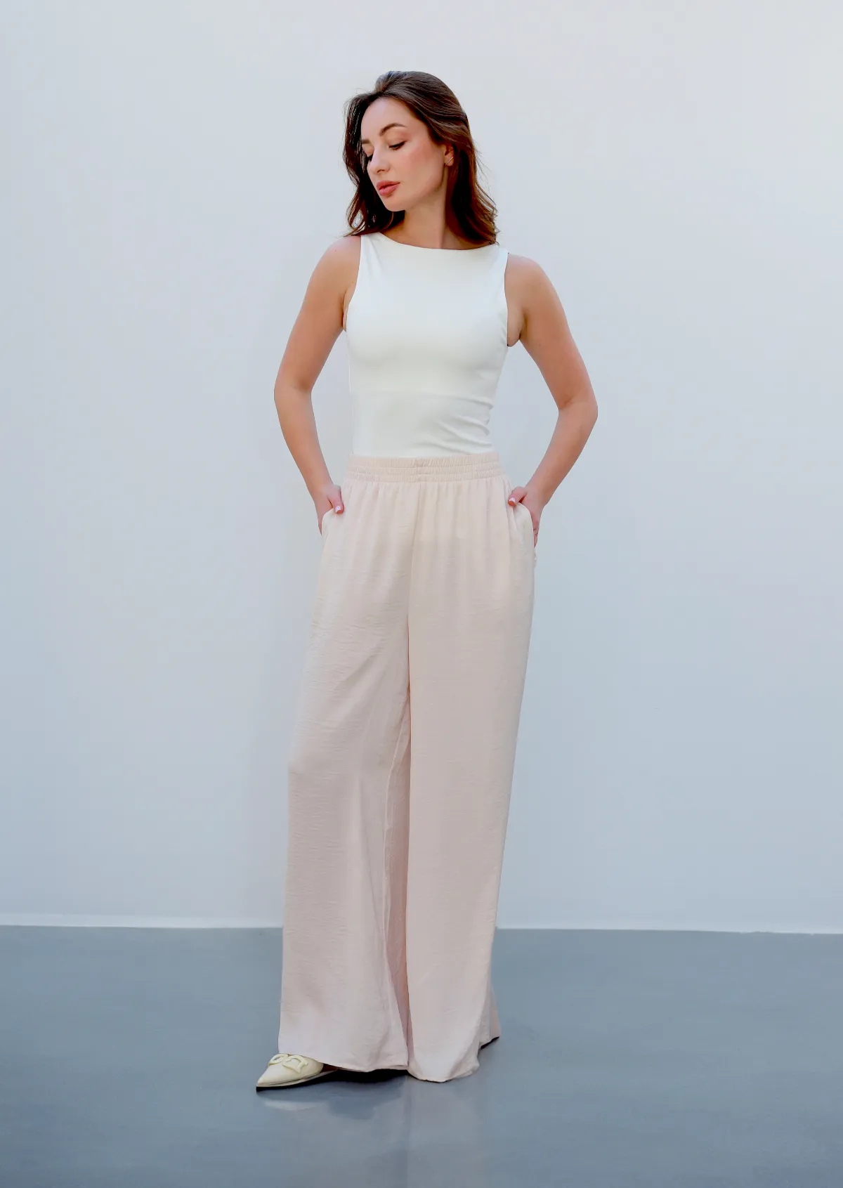 WIDE LEGGED SATIN PANTS