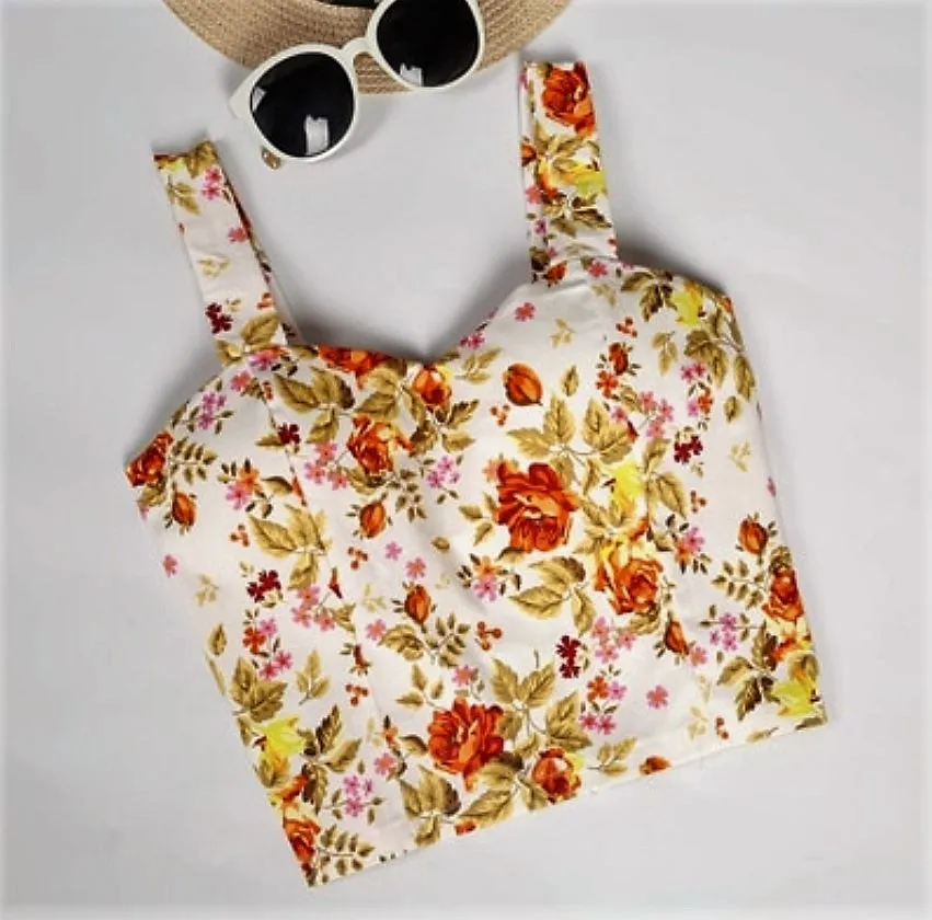 Women's Summer Crop Top With Floral Pattern